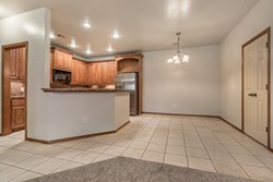 924 SW 37th St, Moore