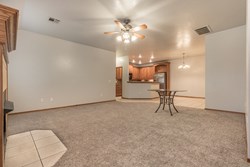 924 SW 37th St, Moore
