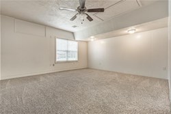 9 Shirley Ln, Edmond