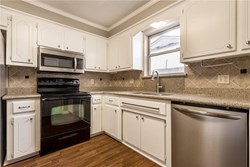 3313 Meadow Ln, Edmond