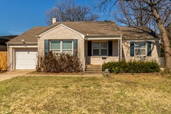 1733 NW 63rd St, Nichols Hills