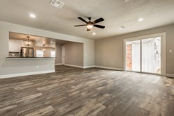 208 Country Club Ter, Midwest City