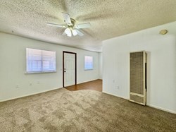 319 E Edwards St #11, Edmond