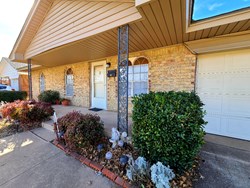 809 Royal Ave, Midwest City