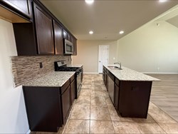 18123 E 43rd St, Tulsa