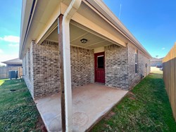 618 Audrey Dr, Tuttle