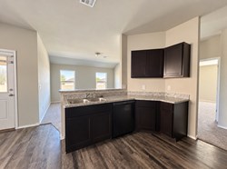 618 Audrey Dr, Tuttle
