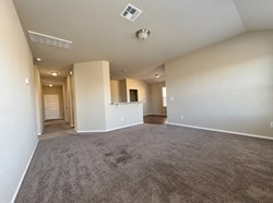 618 Audrey Dr, Tuttle
