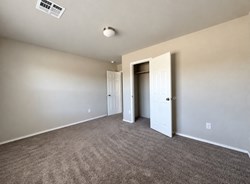 618 Audrey Dr, Tuttle
