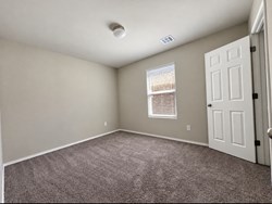 618 Audrey Dr, Tuttle