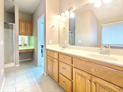 1928 NW 176th St, Edmond