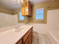 1928 NW 176th St, Edmond