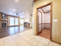 1928 NW 176th St, Edmond