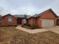 1928 NW 176th St, Edmond