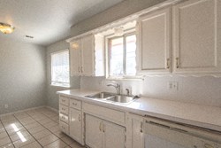 733 N Norman Ave, Moore