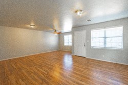 733 N Norman Ave, Moore