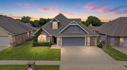 10716 Masters Circle, Jenks