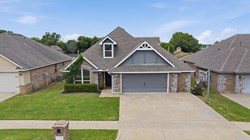 10716 Masters Circle, Jenks