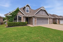 10716 Masters Circle, Jenks