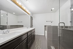 10716 Masters Circle, Jenks