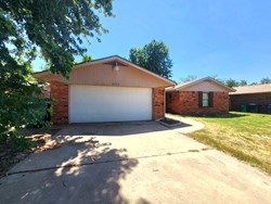 8933 Rambling Rd, Oklahoma City