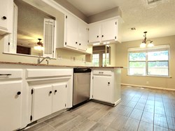 8933 Rambling Rd, Oklahoma City