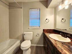 8933 Rambling Rd, Oklahoma City