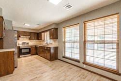 1425 Venus Cir, Edmond