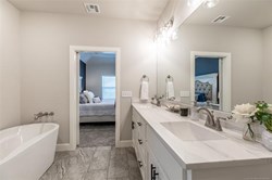 2958 N Dogwood Dr, Catoosa