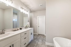 2958 N Dogwood Dr, Catoosa