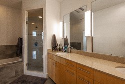 301 NE 4th #11, Oklahoma City