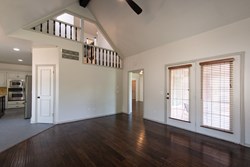 817 Colony Dr, Edmond