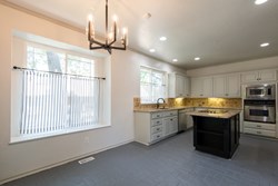817 Colony Dr, Edmond