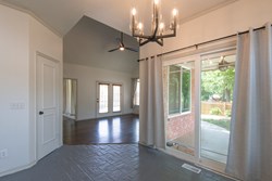 817 Colony Dr, Edmond