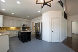 817 Colony Dr, Edmond