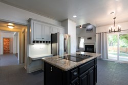 817 Colony Dr, Edmond
