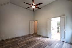 817 Colony Dr, Edmond