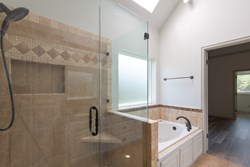 817 Colony Dr, Edmond