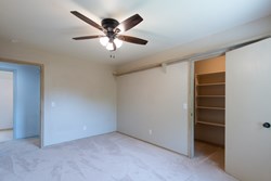 817 Colony Dr, Edmond