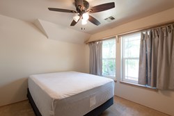 817 Colony Dr, Edmond