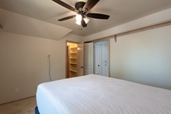 817 Colony Dr, Edmond