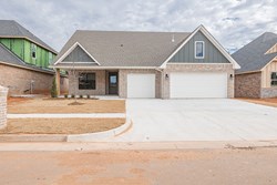 3204 Pinnacle Peak Dr, Yukon
