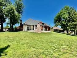 2600 Sweetbriar, Edmond