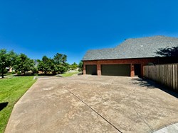 2600 Sweetbriar, Edmond