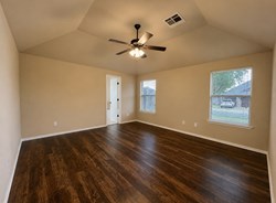 10605 NW 17th, Yukon