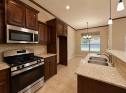 10605 NW 17th, Yukon