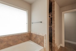 2124 Newbrook Dr, Edmond