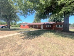 1301 NE 52nd St, Oklahoma City