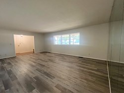 1301 NE 52nd St, Oklahoma City