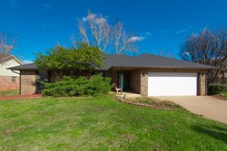 504 S Country Side Trail, Edmond